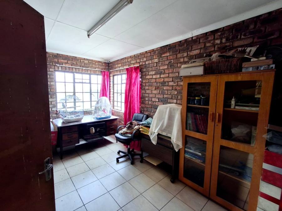  Bedroom Property for Sale in Sasolburg Industrial Zone 2 Free State